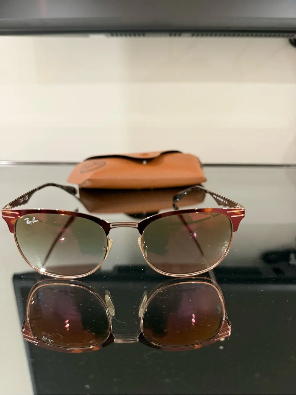 Ray-Ban Clubmaster Sunglasses in Burgundy with Green Lenses